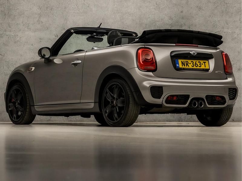 Occasion Mini John Cooper Works Cabriolet Chili 233 PK (171 kW) 2017 Grijs Cabriolet