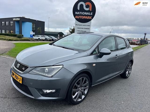 Grijs Gebruikt 2014 Seat Ibiza FR Hatchback | € 4.250 (Goede deal) - Afbeelding 1/4
