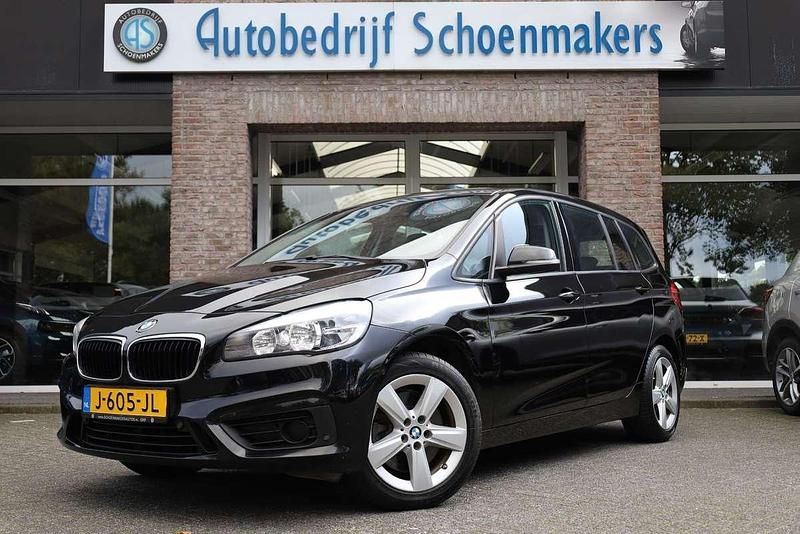 Zwart Gebruikt 2017 BMW 220 Gran Tourer Executive MPV | € 13.490 (Eerlijke prijs) - Afbeelding 1/4