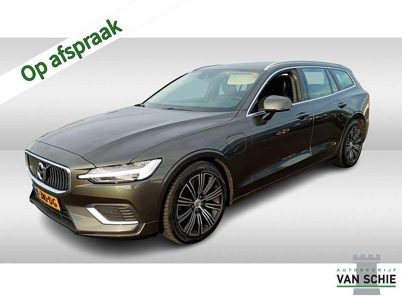 Grijs Gebruikt 2020 Volvo V60 Business Edition Stationwagen | € 26.900 (Super prijs) - Afbeelding 1/4