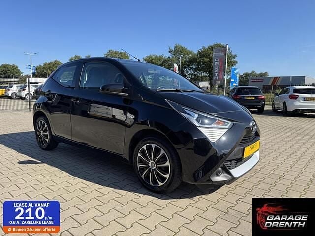 Zwart Gebruikt 2022 Toyota Aygo Limited Hatchback | € 12.995 (Super prijs) - Afbeelding 1/4