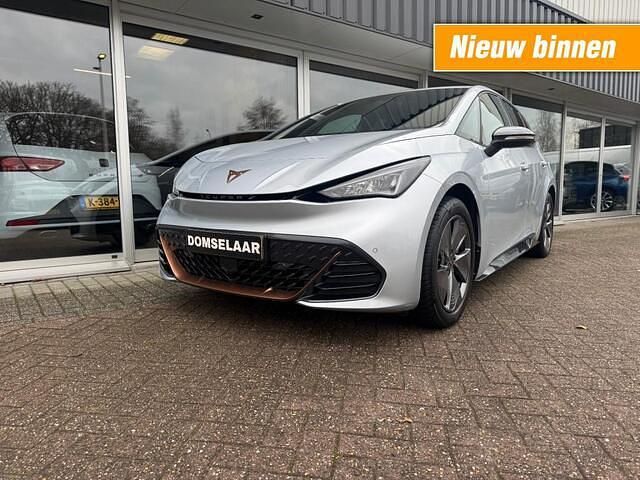 Grijs Occasion 2022 Cupra Born Hatchback | € 20.945 (Eerlijke prijs) - Afbeelding 1/4