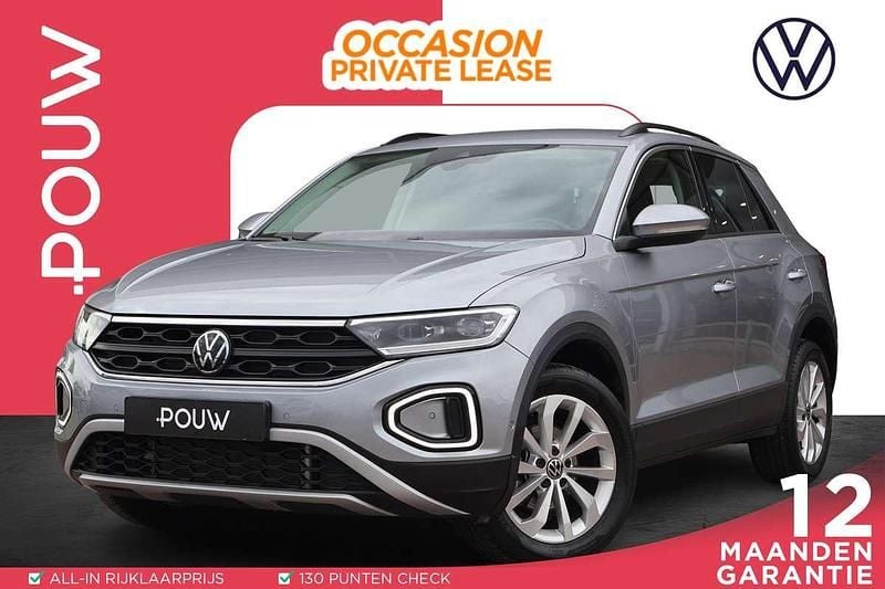Grijs Gebruikt 2024 VW T-Roc Life SUV | € 31.450 (Goede deal) - Afbeelding 1/3