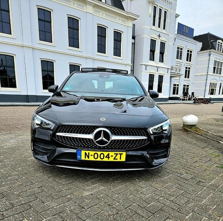 Gebruikt 2021 Mercedes CLA200 AMG Sedan | € 33.950 (Goede deal) - Afbeelding 1/4