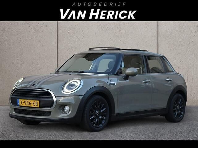 Grijs Gebruikt 2019 Mini ONE Business Hatchback | € 14.445 (Eerlijke prijs) - Afbeelding 1/4
