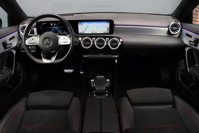 Zwart Gebruikt 2023 Mercedes CLA250 Shooting Brake AMG line Stationwagen | € 36.500 (Eerlijke prijs) - Afbeelding 1/3