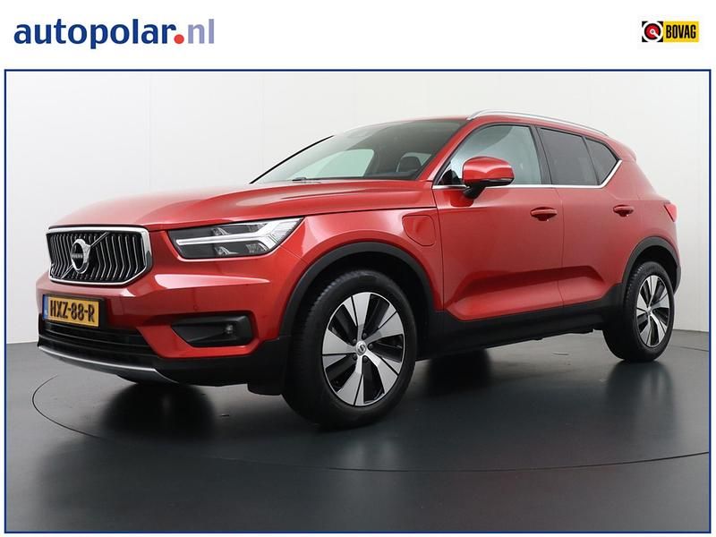 Rood Gebruikt 2021 Volvo XC40 Business Edition SUV | € 31.650 (Super prijs) - Afbeelding 1/4