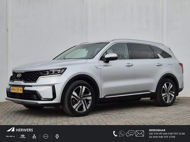 Silky silver Gebruikt 2022 Kia Sorento SUV | € 38.895 (Goede deal) - Afbeelding 1/4