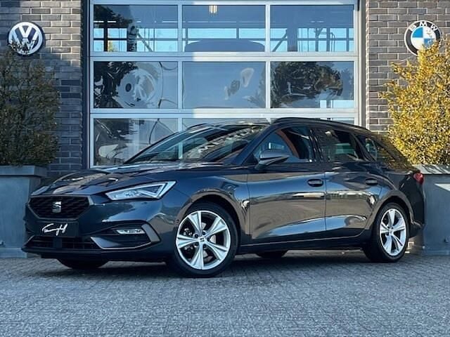 Grijs Gebruikt 2021 Seat Leon FR Stationwagen | € 18.950 (Eerlijke prijs) - Afbeelding 1/4