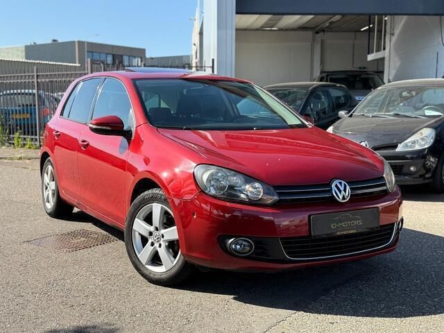 Rood Gebruikt 2011 VW Golf VI Stationwagen | € 4.950 - Afbeelding 1/4