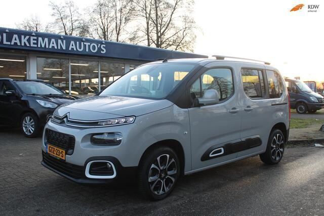 Grijs Gebruikt 2019 Citroën Berlingo PureTech MPV | € 19.950 (Duur) - Afbeelding 1/4