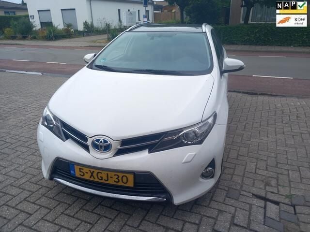 Wit Gebruikt 2014 Toyota Auris Touring Sports Stationwagen | € 6.999 (Super prijs) - Afbeelding 1/4