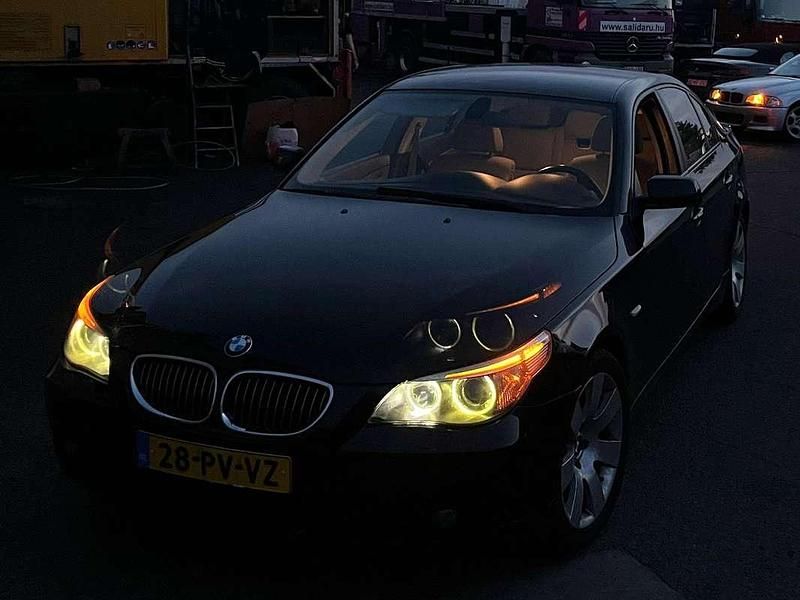 Zwart Gebruikt 2005 BMW 525 Sedan | € 5.750 (Iets duurder) - Afbeelding 1/4