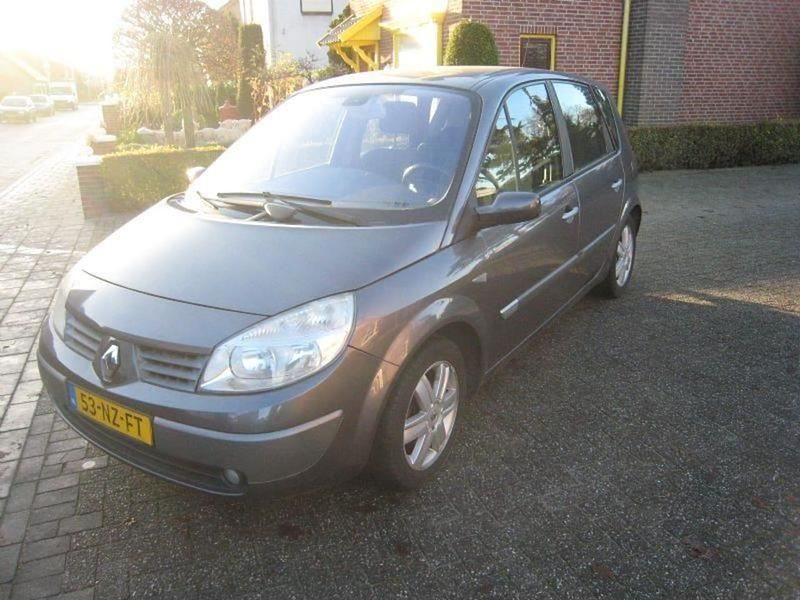 Grijs Gebruikt 2004 Renault Scénic II Komfort MPV | € 2.199 (Duur) - Afbeelding 1/4