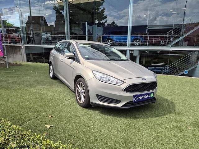 Goud Gebruikt 2017 Ford Focus Trend Stationwagen | € 8.490 (Goede deal) - Afbeelding 1/4