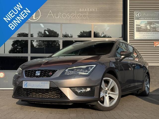 Grijs, metallic lak Gebruikt 2015 Seat Leon ST FR Stationwagen | € 11.990 (Eerlijke prijs) - Afbeelding 1/4