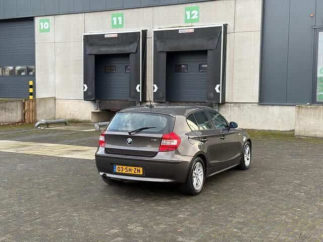 Occasion BMW 118 129 PK (94 kW) 2006 Bruin (metallic) Hatchback