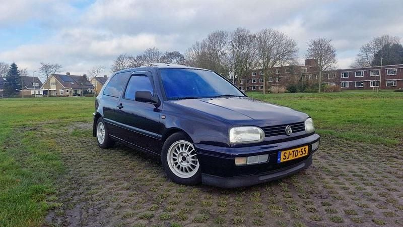 Blauw Gebruikt 1997 VW Golf III Cabriolet | € 6.999 (Duur) - Afbeelding 1/4