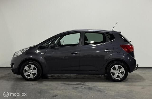 Occasion Kia Venga Plus 90 PK (66 kW) 2012 Grijs Hatchback
