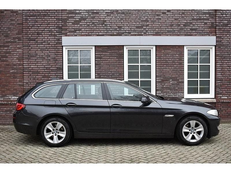 Occasion BMW 523 Executive 204 PK (150 kW) 2011 Grijs Stationwagen