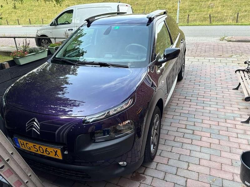 Occasion Citroën C4 Cactus PureTech 82 PK (60 kW) 2015 Paars Hatchback