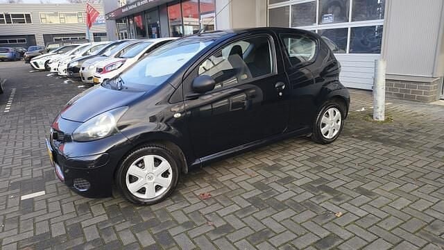 Occasion Toyota Aygo Cool 68 PK (50 kW) 2011 Zwart Hatchback