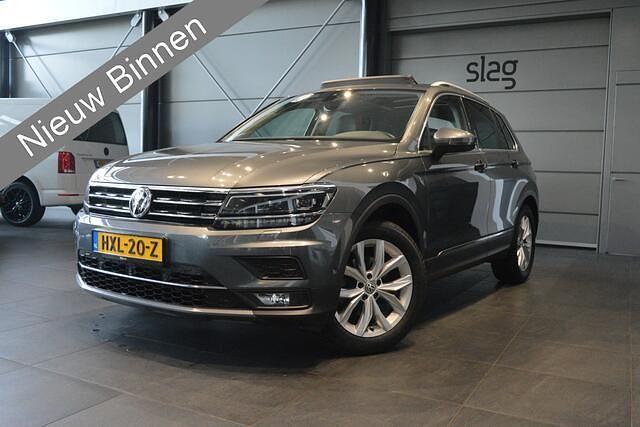 Grijs Gebruikt 2018 VW Tiguan Highline SUV | € 26.900 (Eerlijke prijs) - Afbeelding 1/4