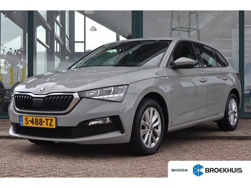 Occasion Skoda Scala Ambition 110 PK (80 kW) 2023 Grijs Hatchback