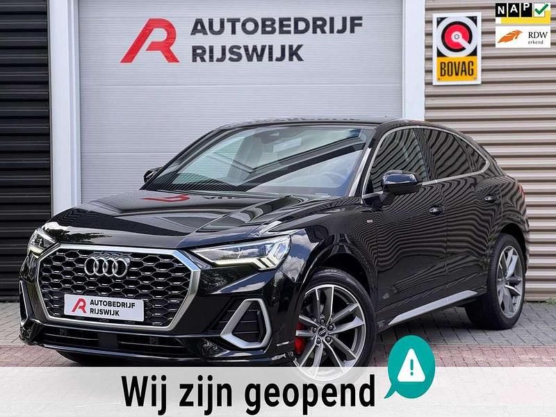 Zwart Gebruikt 2022 Audi Q3 Sportback S-Line SUV | € 38.950 (Super prijs) - Afbeelding 1/4