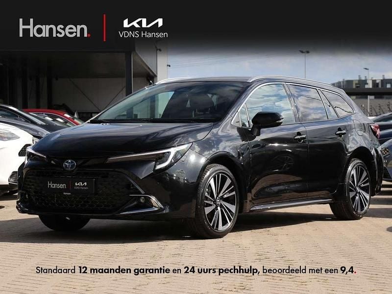 Zwart, metallic lak Nieuw 2025 Toyota Corolla Stationwagen | € 34.945 (Goede deal) - Afbeelding 1/4