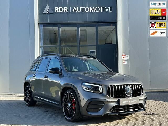 Grijs Occasion 2022 Mercedes GLB35 AMG SUV | € 55.950 (Eerlijke prijs) - Afbeelding 1/4
