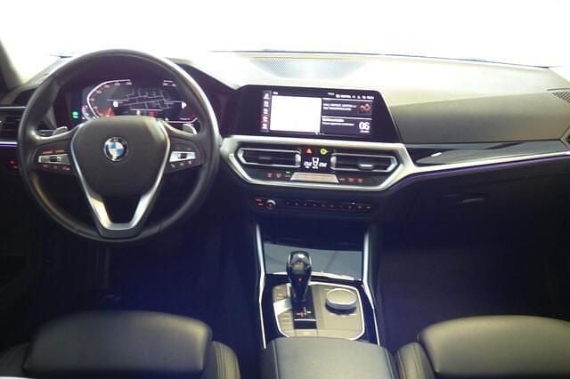 Occasion BMW 320 Executive 184 PK (135 kW) 2021 Grijs Sedan