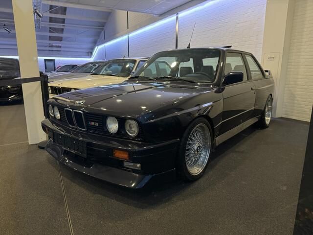 Blauw Gebruikt 1989 BMW M3 Coupé | € 148.000 - Afbeelding 1/4