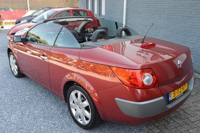 Occasion Renault Mégane Cabriolet 111 PK (81 kW) 2006 Rood Cabriolet