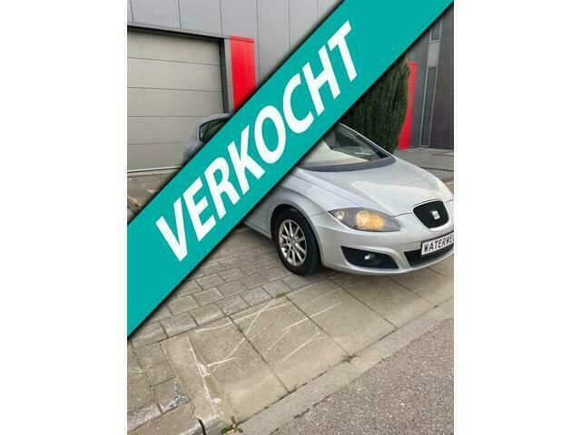 Grijs Gebruikt 2009 Seat Leon Sedan | € 4.999 (Eerlijke prijs) - Afbeelding 1/4