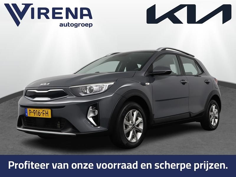Grijs (metallic) Occasion 2022 Kia Stonic Air SUV | € 18.950 (Eerlijke prijs) - Afbeelding 1/3