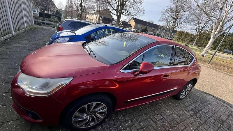 Occasion Citroën DS4 So Chic 120 PK (88 kW) 2011 Rood Hatchback