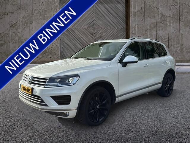 Wit Gebruikt 2016 VW Touareg Highline SUV | € 21.450 (Eerlijke prijs) - Afbeelding 1/4