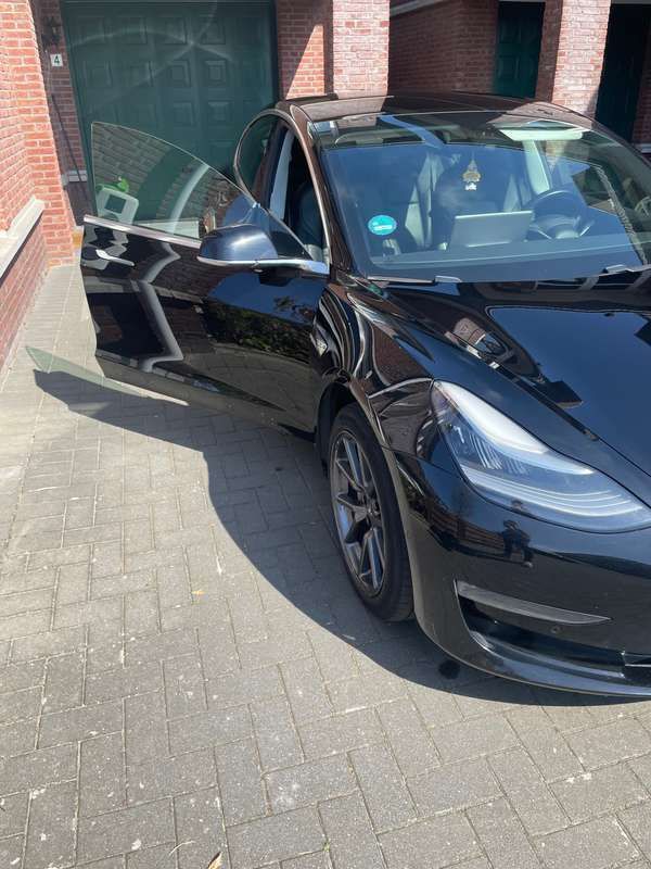 Zwart Gebruikt 2019 Tesla Model 3 Long Range Sedan | € 19.750 (Eerlijke prijs) - Afbeelding 1/4