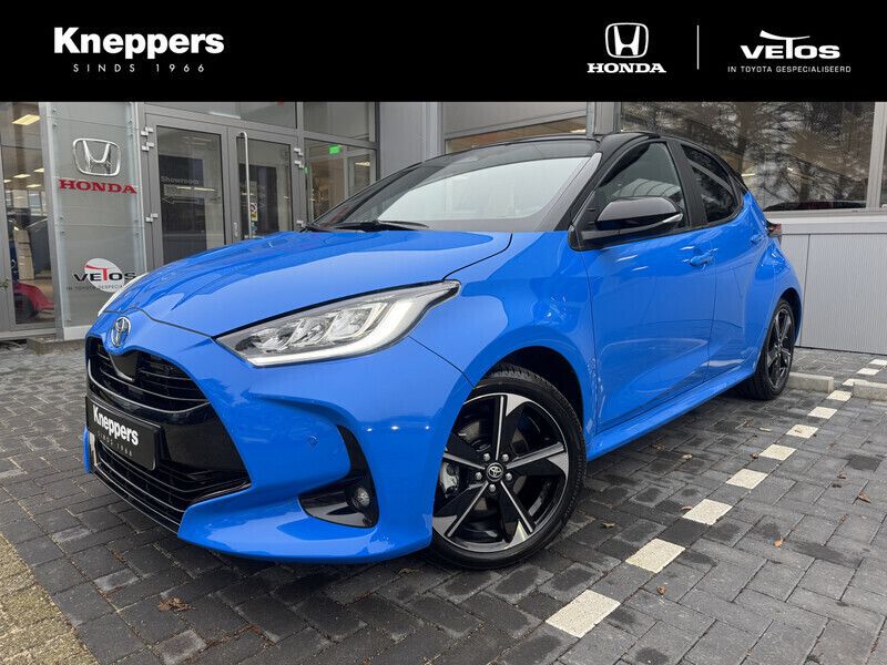 Blauw Nieuw 2024 Toyota Yaris Hybrid Edition Hatchback | € 32.900 (Duur) - Afbeelding 1/4