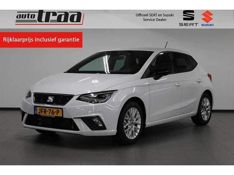 Wit Occasion 2025 Seat Ibiza FR Hatchback | € 27.250 (Duur) - Afbeelding 1/4