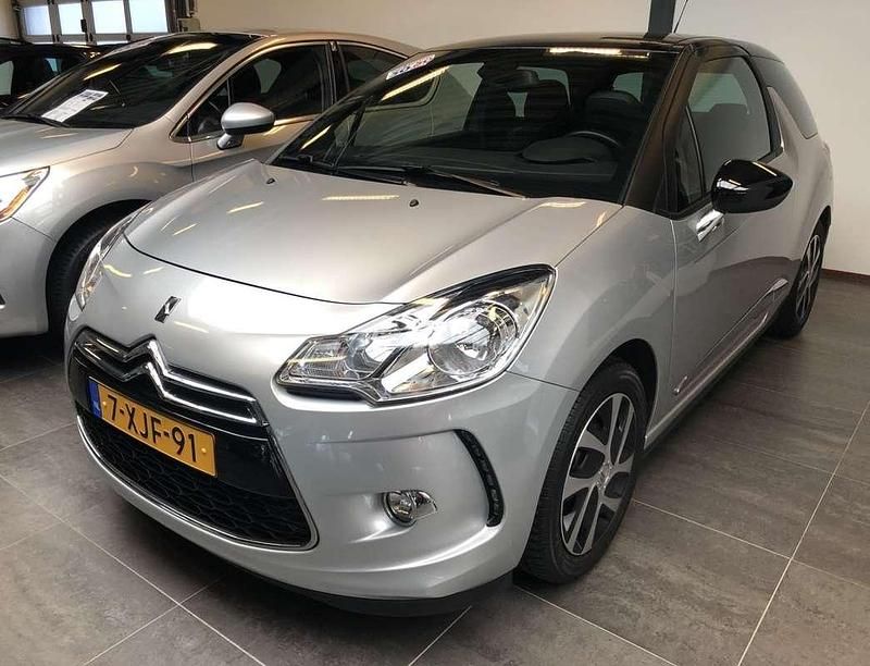 Grijs Occasion 2014 Citroën DS3 So Chic Hatchback | € 4.500 (Goede deal) - Afbeelding 1/4