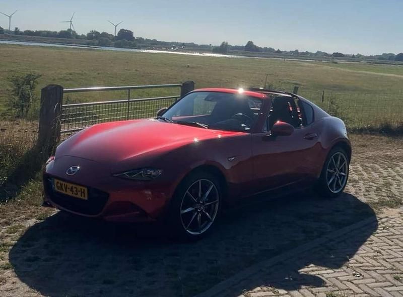 Rood Gebruikt 2023 Mazda MX5 Cabriolet | € 35.000 (Eerlijke prijs) - Afbeelding 1/4