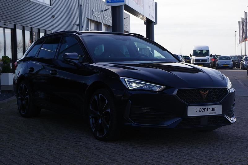 Occasion Cupra Leon VZ2 245 PK (180 kW) 2022 Blauw Stationwagen