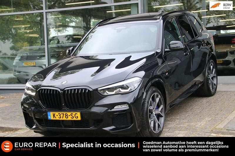 Zwart Gebruikt 2019 BMW X5 Executive SUV | € 42.824 (Super prijs) - Afbeelding 1/4