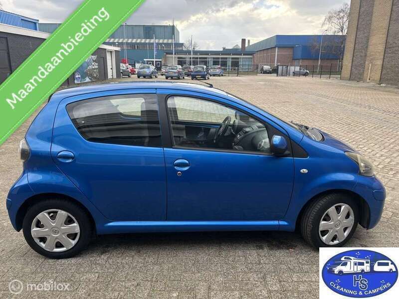 Occasion Toyota Aygo Comfort 68 PK (50 kW) 2011 Blauw Hatchback