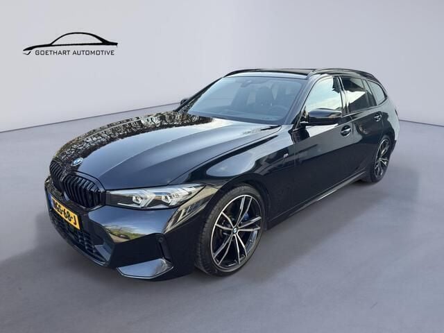 Zwart Gebruikt 2024 BMW 330 M Sport Stationwagen | € 44.990 (Goede deal) - Afbeelding 1/4