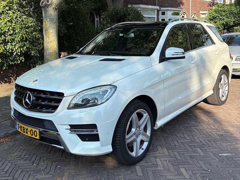 Wit Gebruikt 2013 Mercedes ML250 SUV | € 14.000 - Afbeelding 1/4