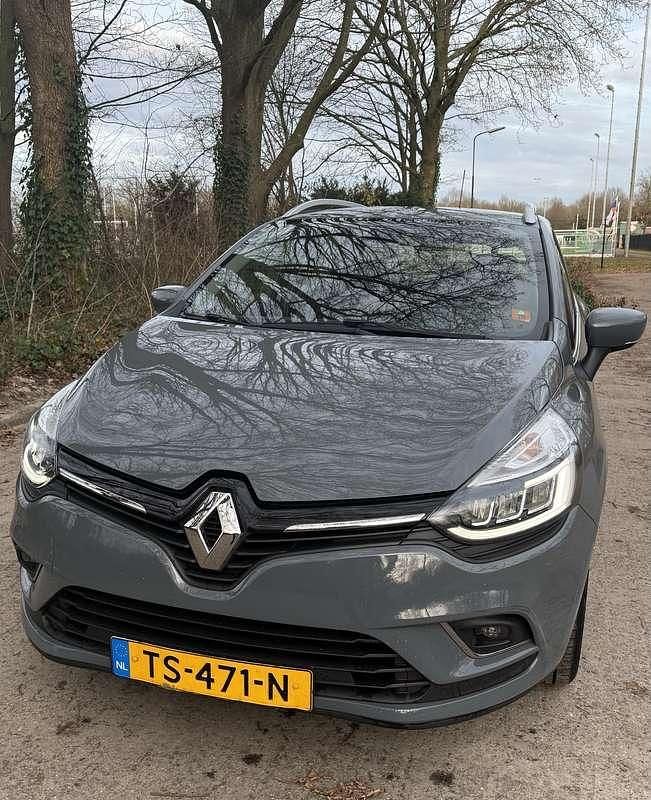 Grijs Gebruikt 2018 Renault Clio GrandTour Intens Stationwagen | € 8.500 (Goede deal) - Afbeelding 1/4