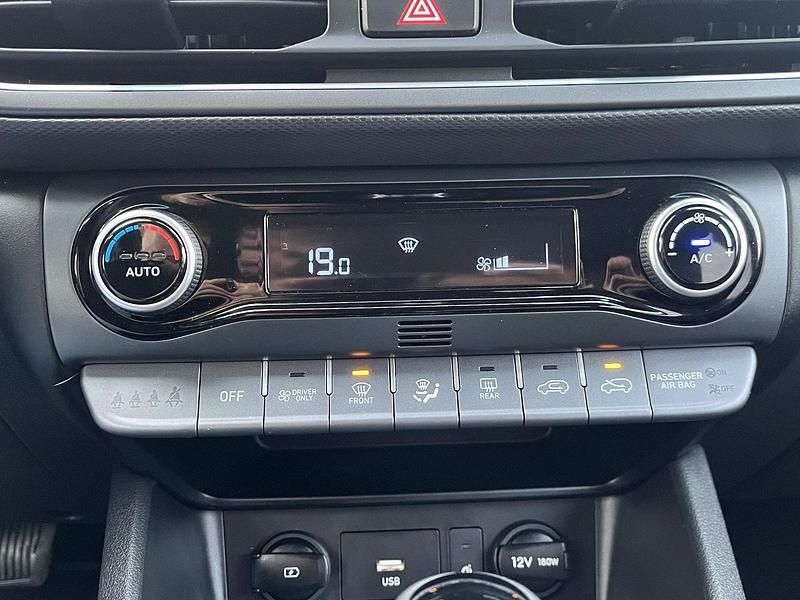 Occasion Hyundai Kona GO! 105 PK (77 kW) 2023 Grijs SUV